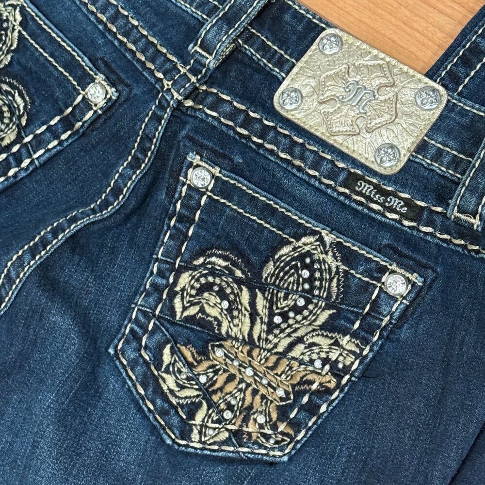 Miss Me Fleur De Lis Blue Wash Bootcut Jeans - Picture 10 of 11